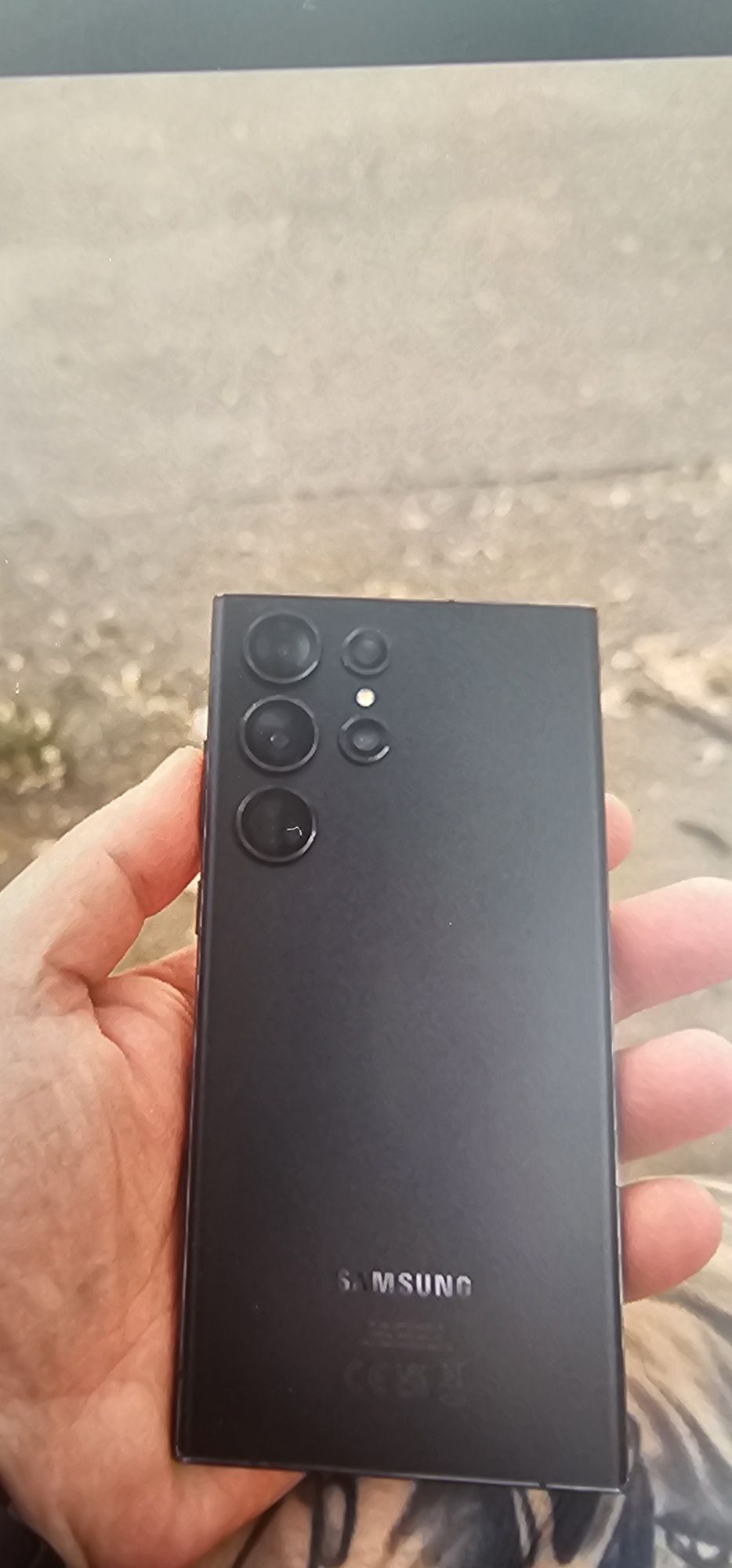 Продавам Samsung s 23 ultra 1trb , Huawei pura 70 ultra