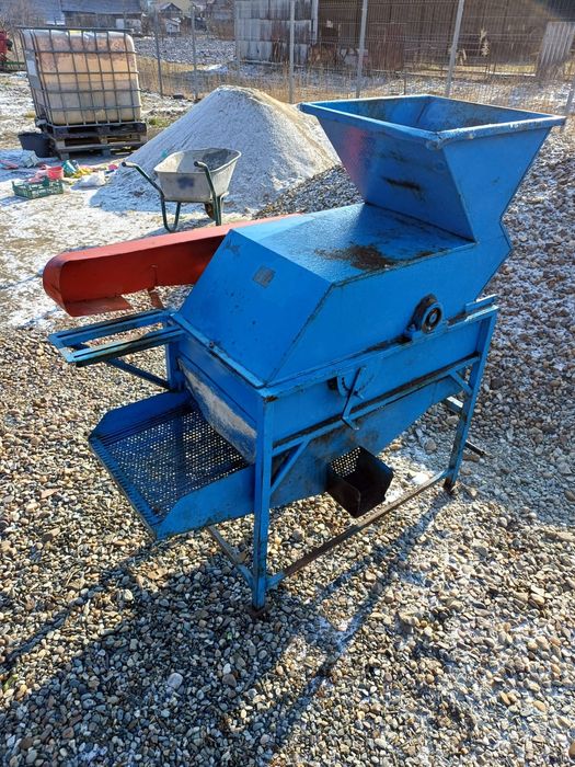 Batoza de porumb actionata la cardan 3 tone capacitate pe ora