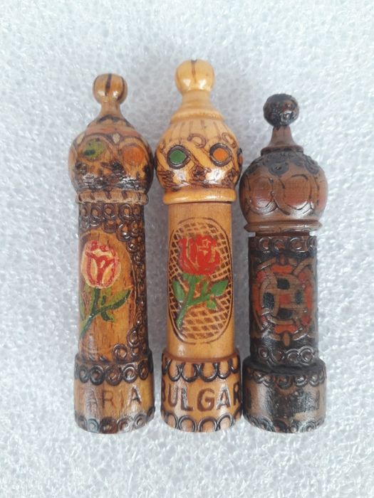 3 броя дървени мускалчета