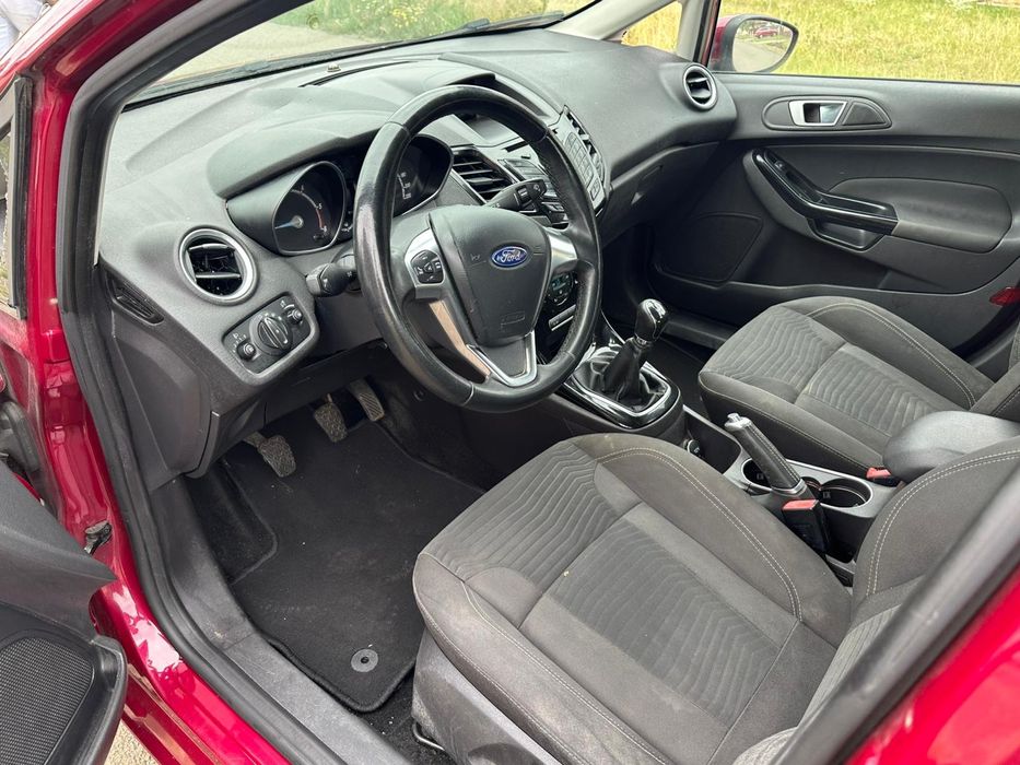 Ford Fiesta Titanium 1.5tdci 2016 Led