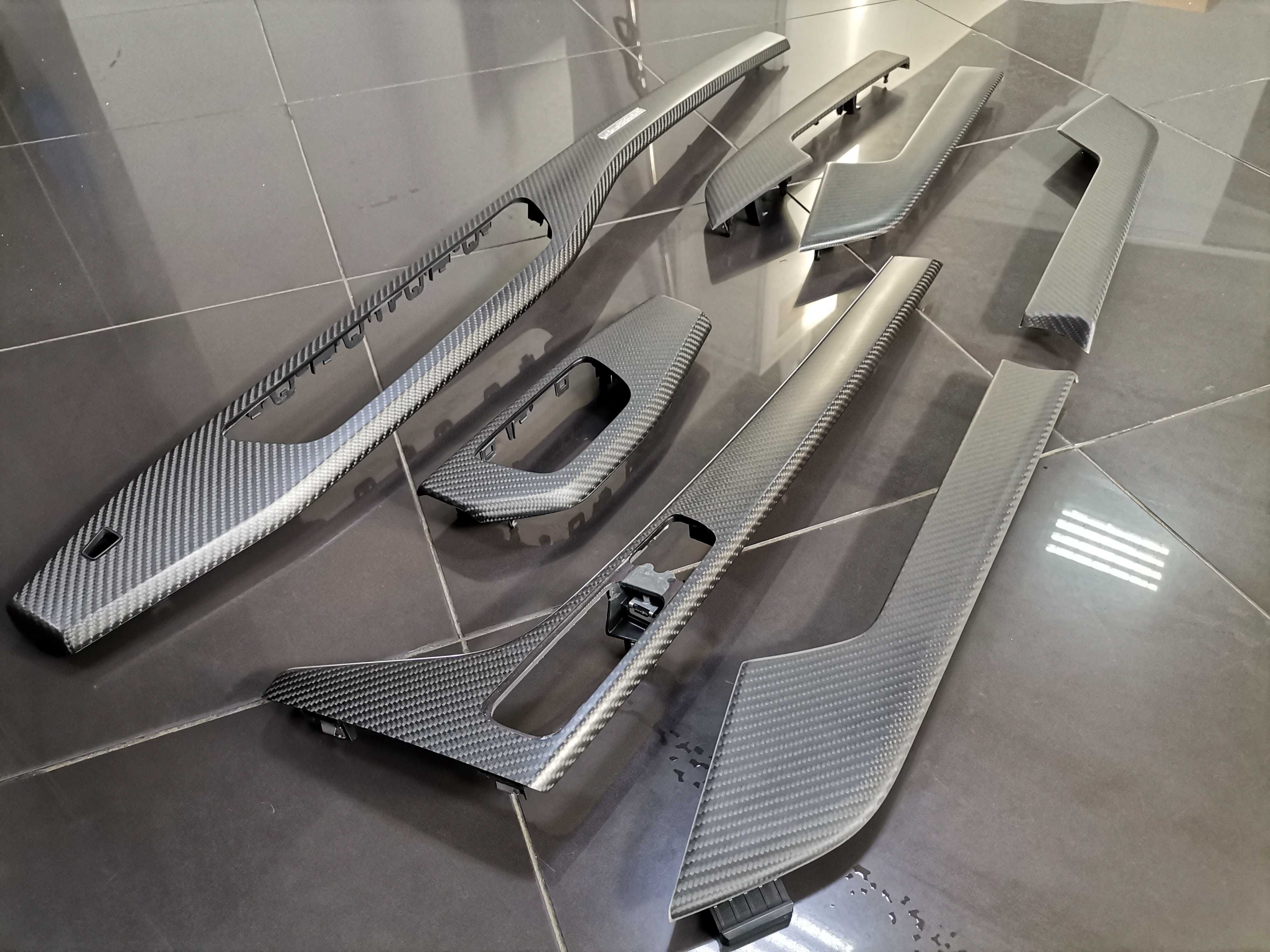 К-т Нов OE Carbon Gloss Audi A4 S4 RS4 8W A5 RS5 F5 Декоративни Лайсни