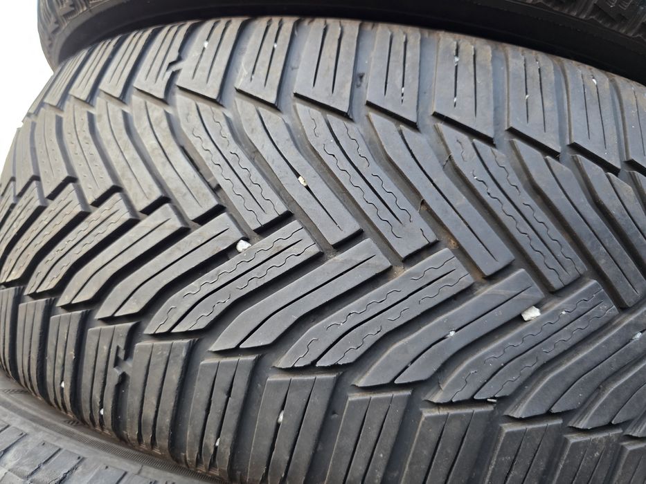 4бр Зимни гуми 205 55 19 - Michelin