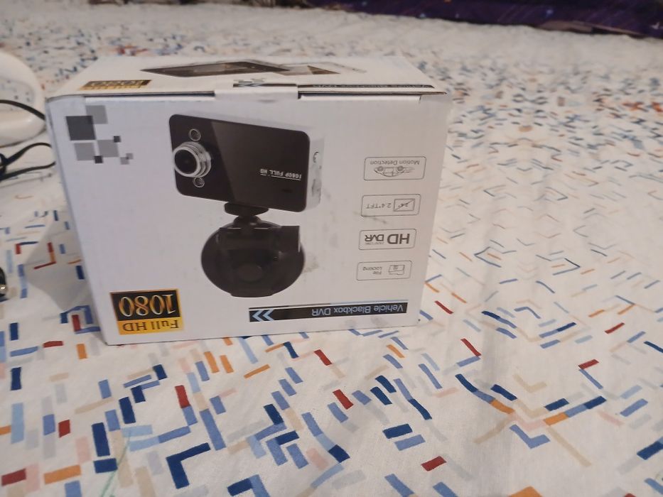 Vand camera de bord si aspirator de mașină