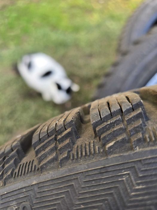 235 45 R18 iarna Gislaved-noi (cu tepi)