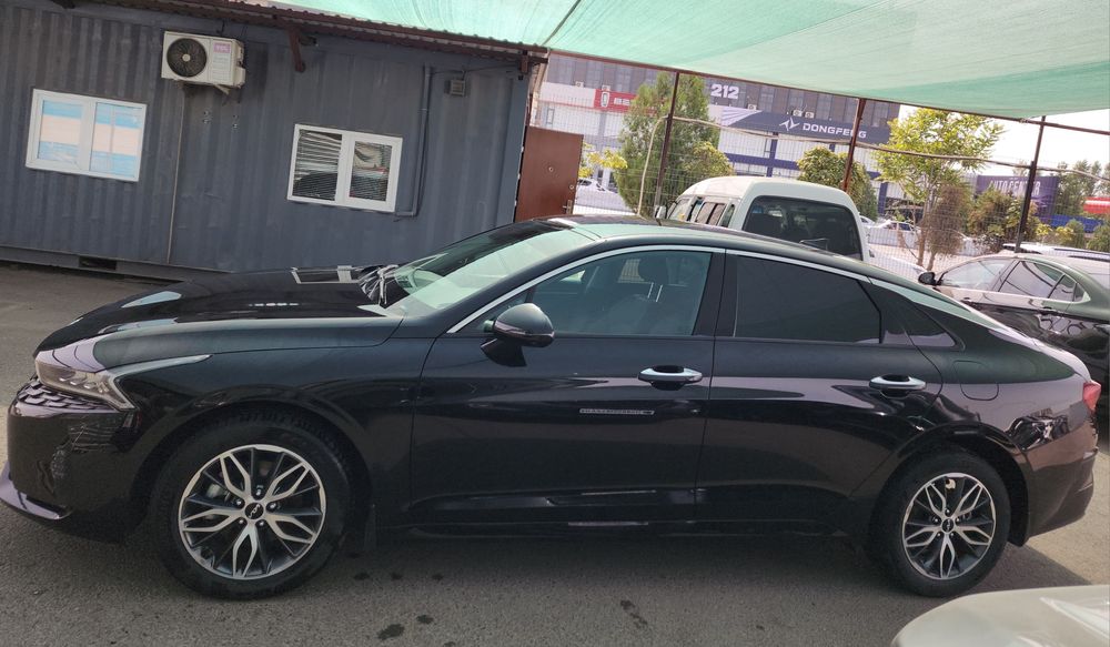 Kia k5 2023 yil toza
