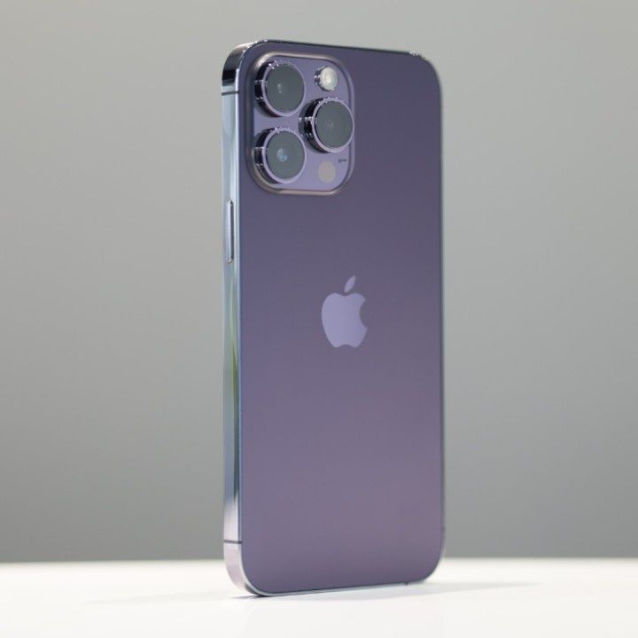 IPhone 14 pro LL/A purple.