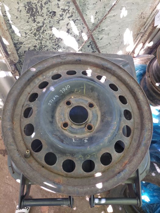 Janta Logan, Opel r 15 4x100, ET 49
