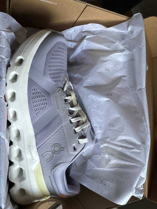 Женские кроссовки On Cloudrunner 2! Новые в коробке! Оригинал On!
