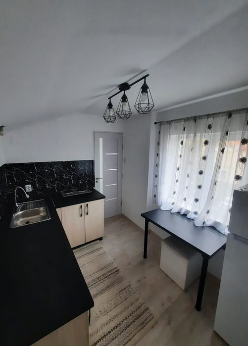 Garsoniera de închiriat