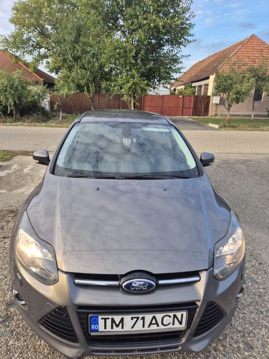 Vând ford focur an 2012