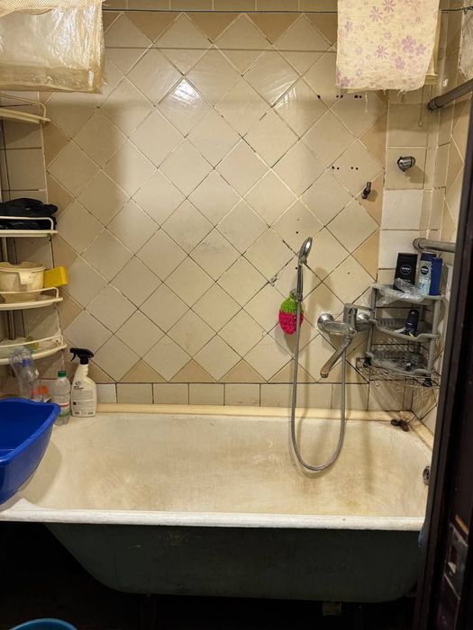 Продается 1 комнатная квартира в Сергели 2.
1/5/5 (5 этаж). Не торцева