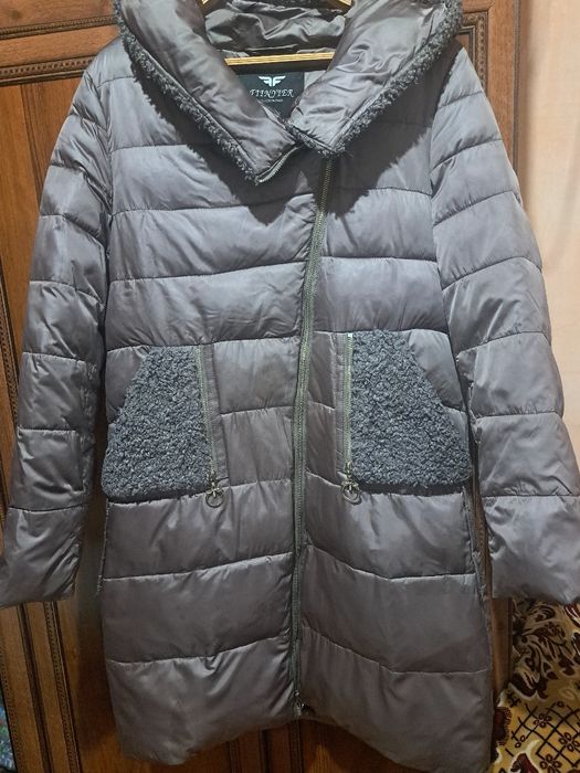 Очень тёплая куртка фирменная