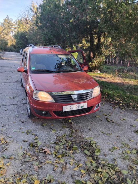 Dacia  Logan 1.6   7места