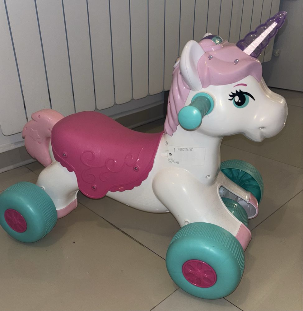 Jucarie - unicorn masinuta fara pedale
