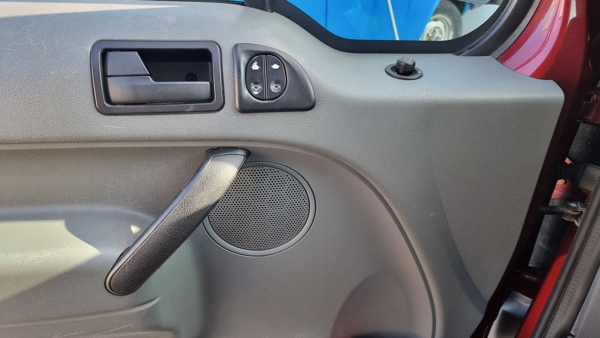 Ford Tourneo connect 1.8 газ/бензин