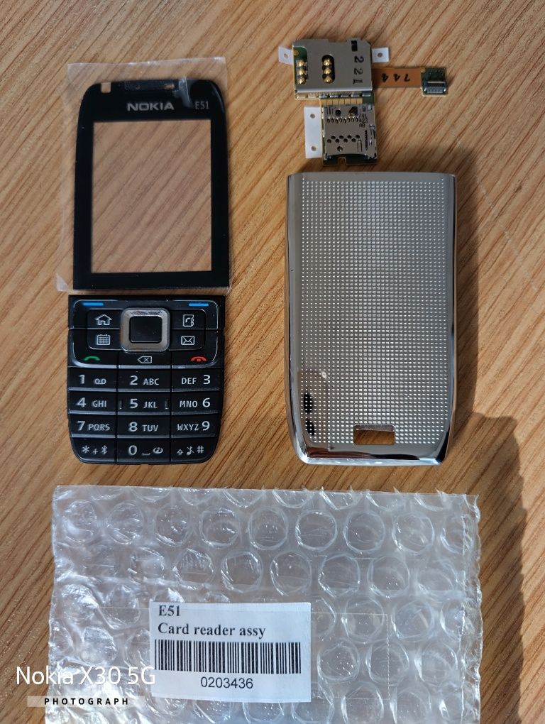 Nokia E51, E71, E75, E90 piese si componente