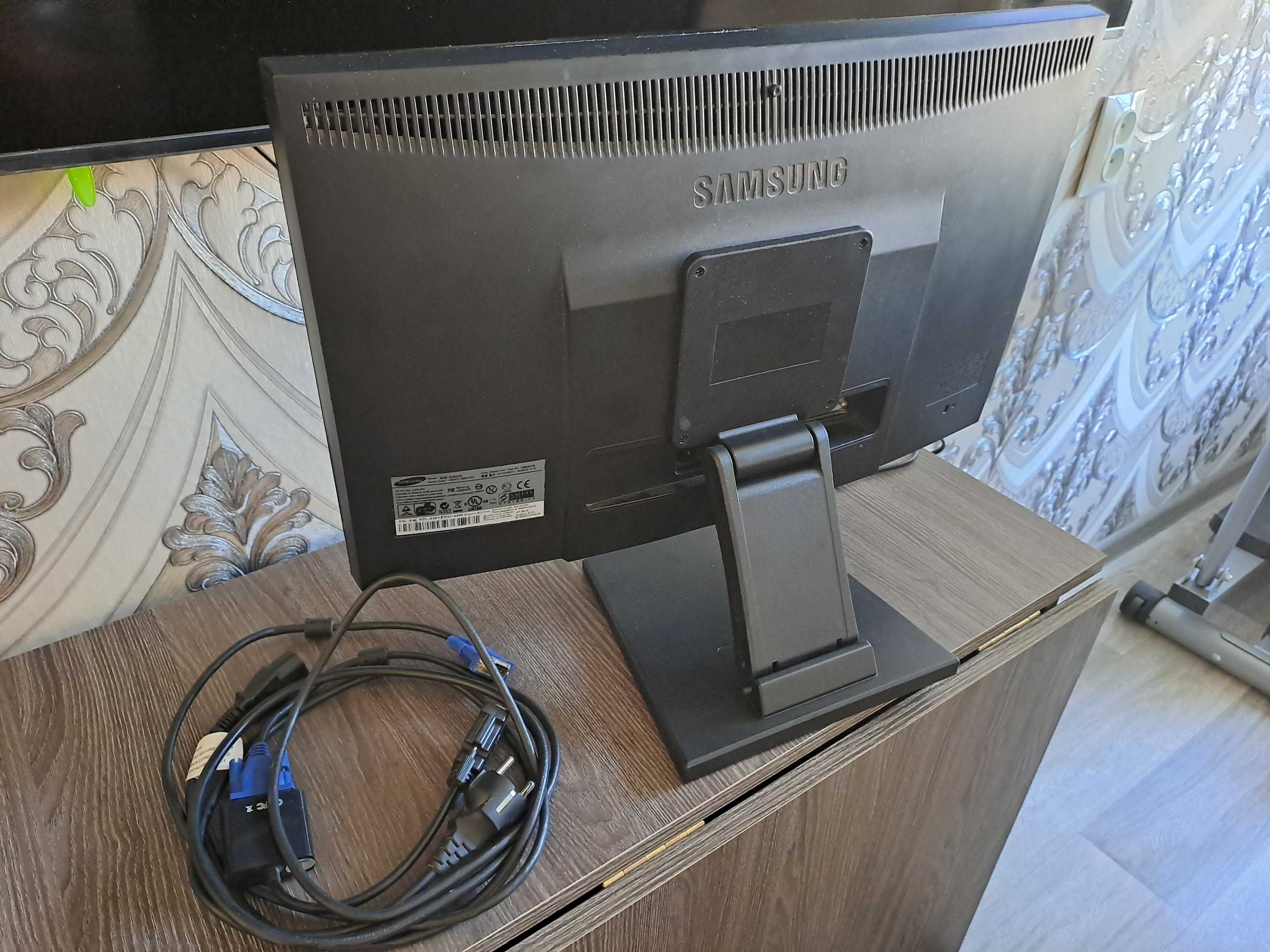 Монитор Samsung 21,5''