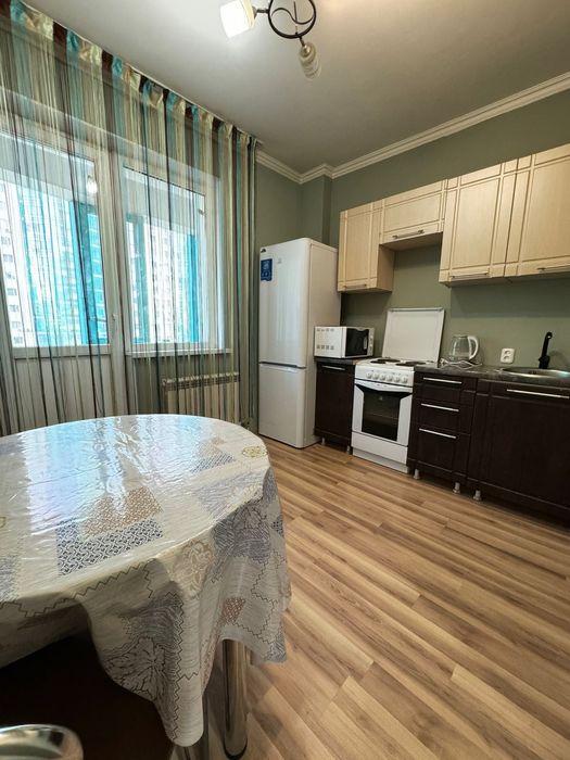 Квартира по суточно на ночь ул Сарайшык Левый берег