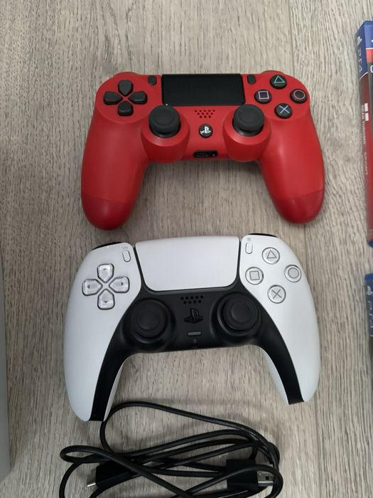 Пакет с конзола PlayStation 5