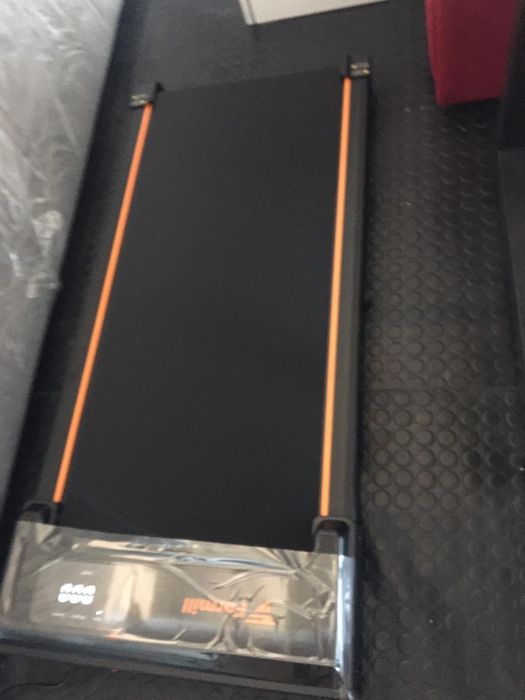 Banda de alergat modelul mare și mic nouă