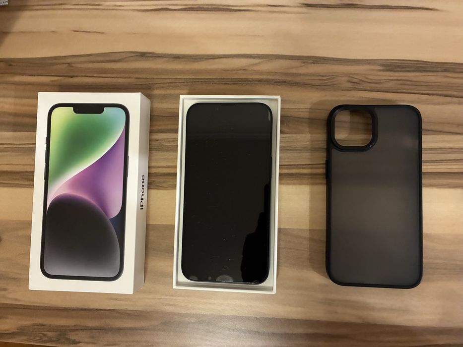 Iphone 14 128 GB + зарядно,калъф,протектор