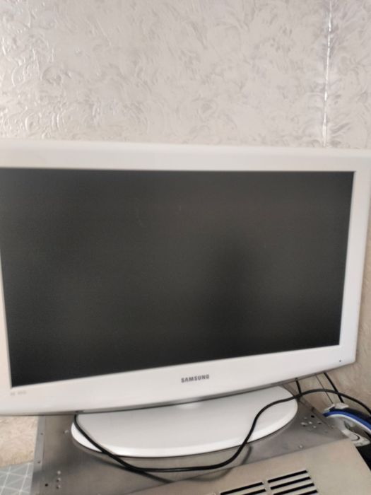 Продам тв Самсунг