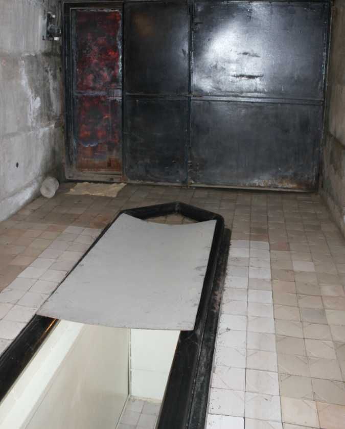 Подземный гараж на Утепова