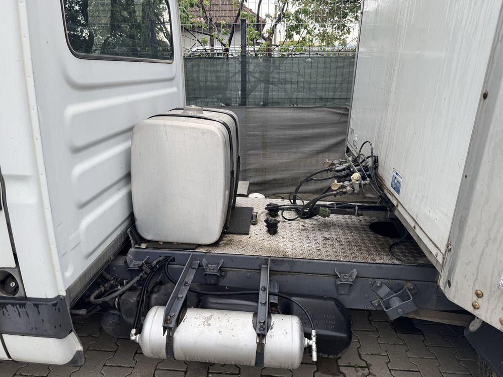 Vand mini tir/ansamblu/camion cu semiremorca iveco