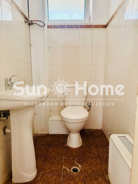 Етаж от къща разположен в самия център на град Свиленград.