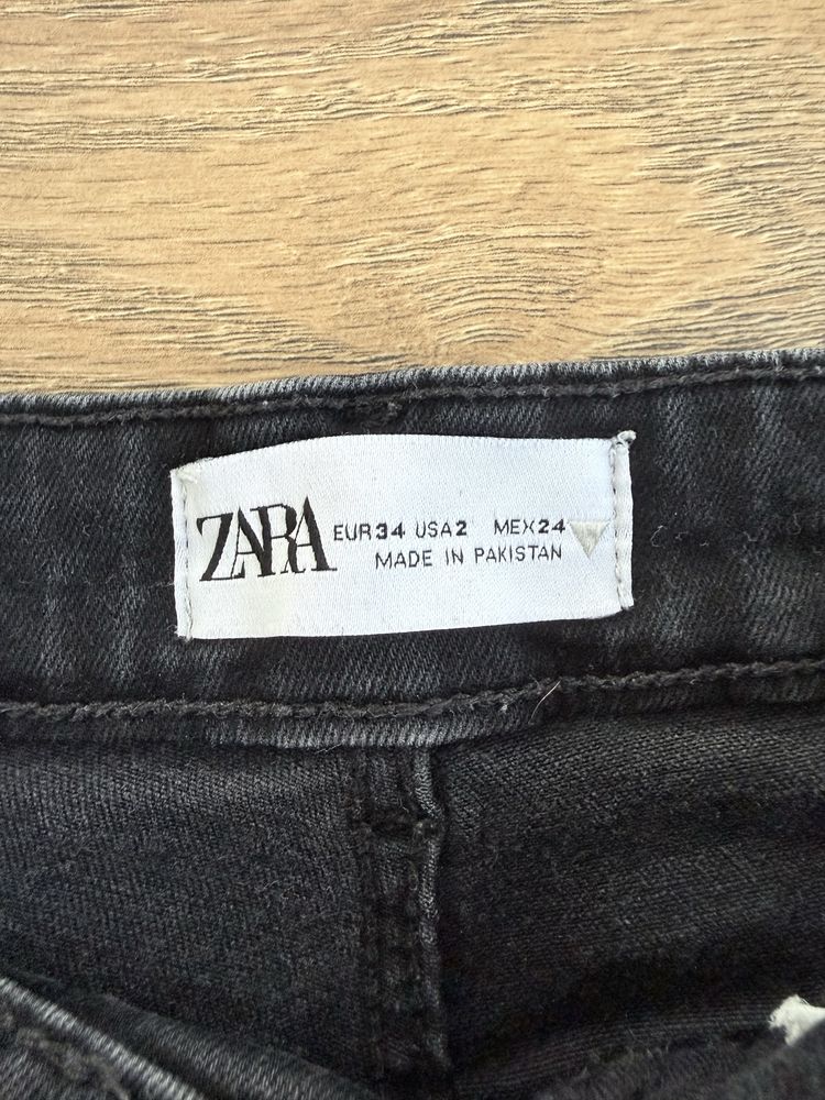 Дънки ZARA.