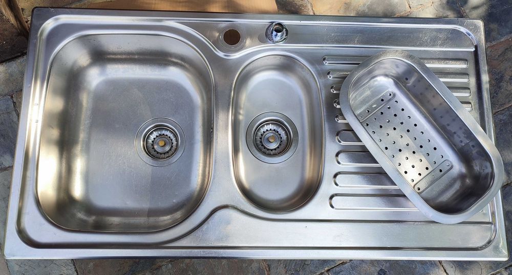 Мойка Blanco с двумя чашами, крылом и коландером
