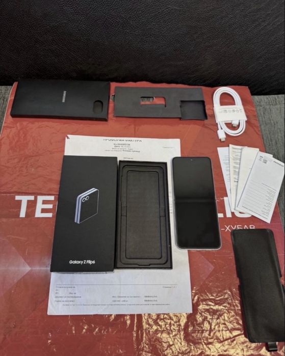 КАТО НОВ 512GB Samsung Z Flip 6 Технополис Гаранция 2026 Blue / Син