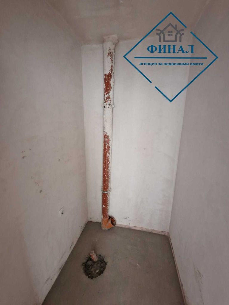 Продава се Двустаен апартамент в Шумен, Томбул джамия - 80 кв.м за 1148 €/кв.м - Снимка #4