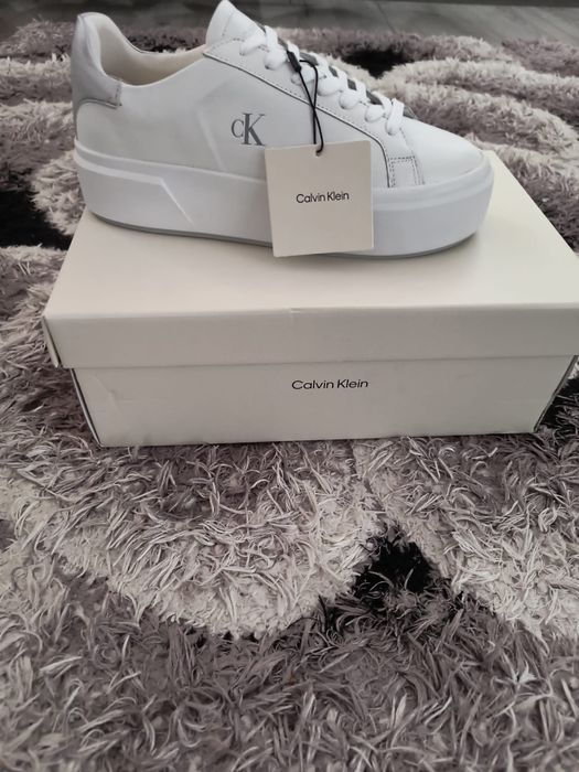 Tenesi dama calvin klein