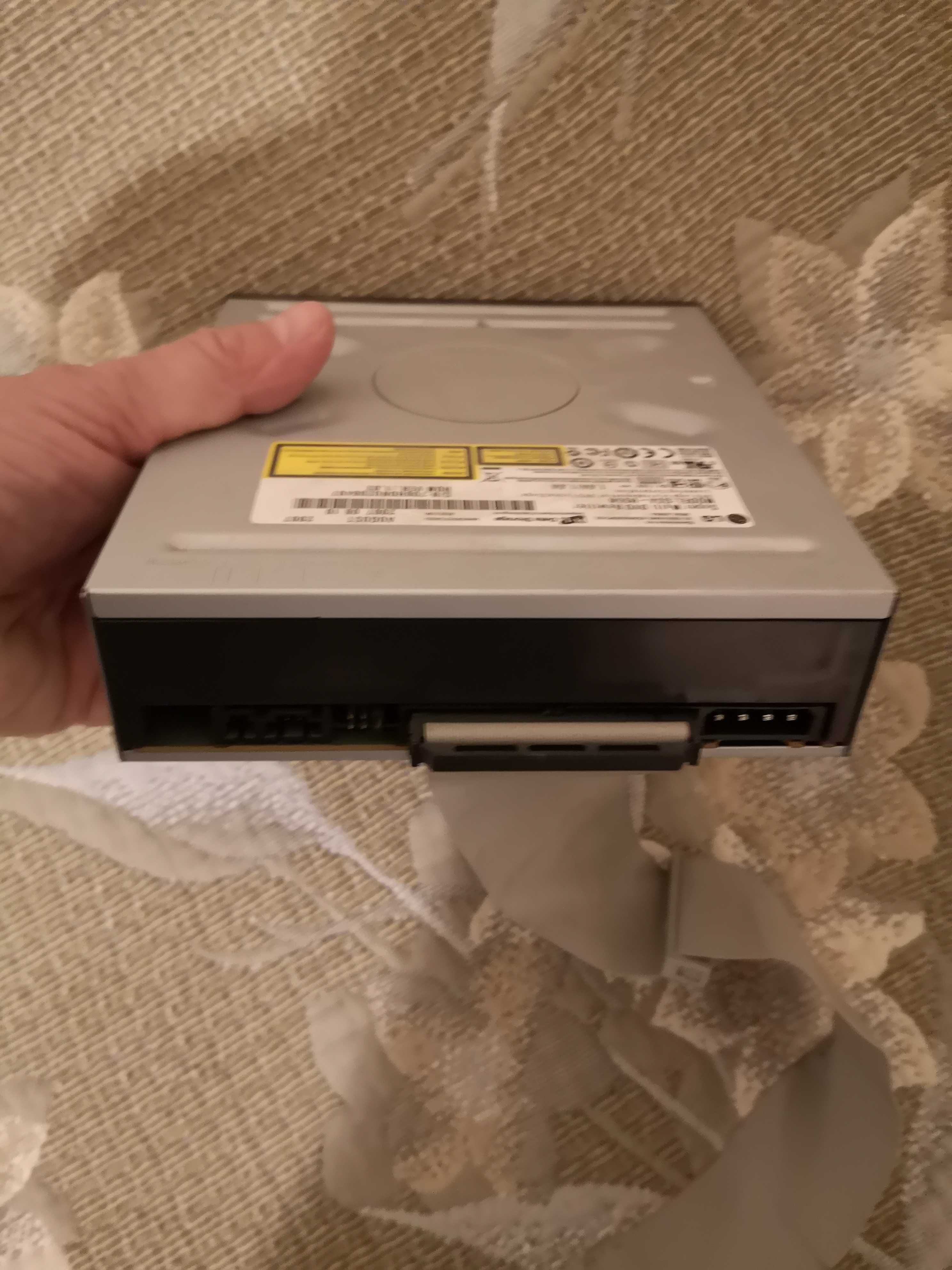 DVD Rewratible и HDD за настолен компютър
15 лв