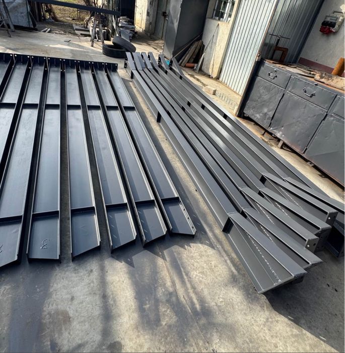 Vand hale si structuri metalice