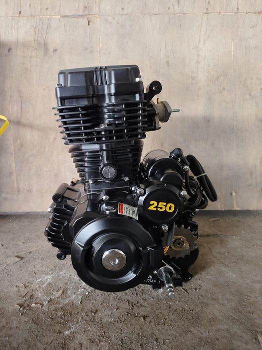 Мотор двигатель мотоцикла