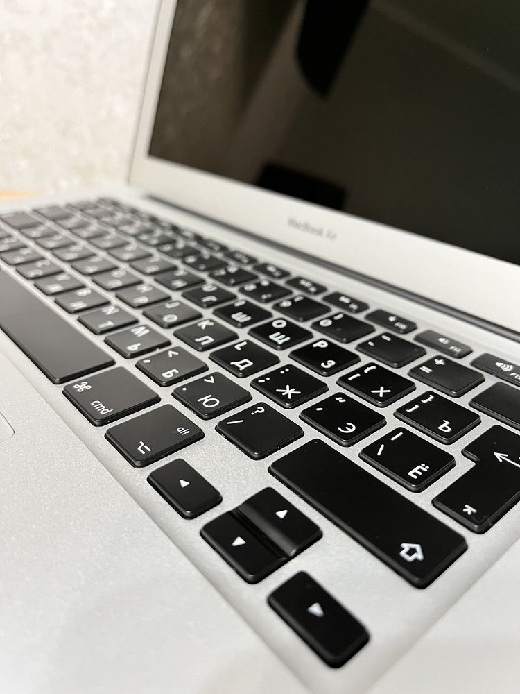 Macbook Air в Идеале на 768GB