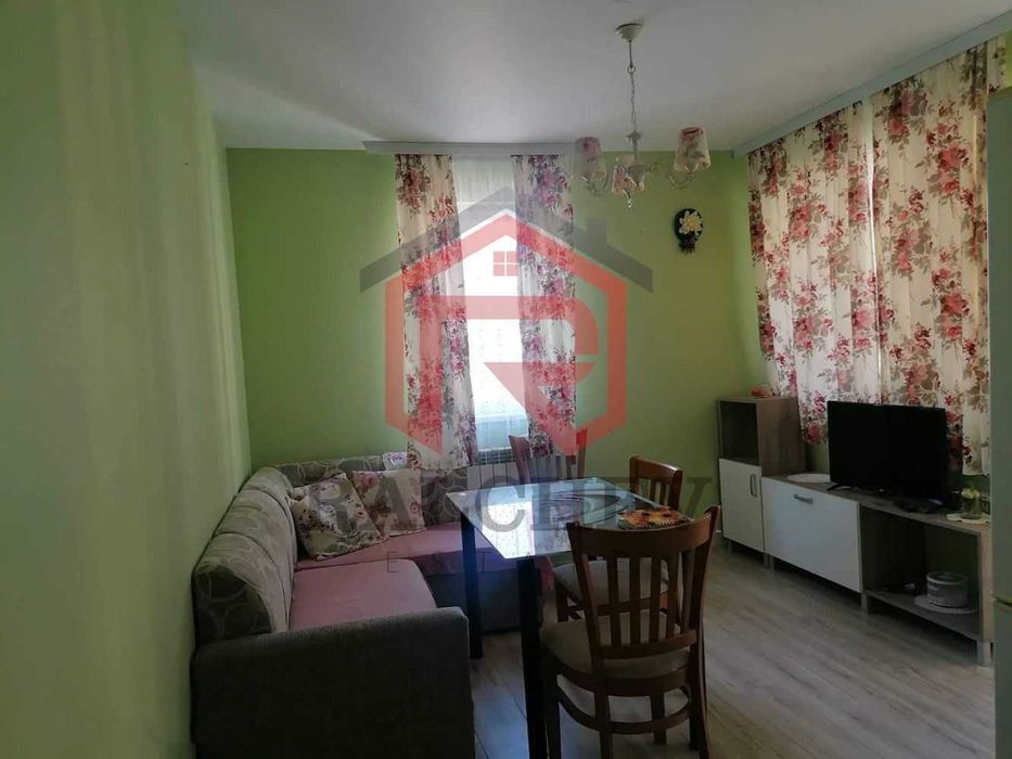 Двустаен апартамент под наем / Кайсиева градина