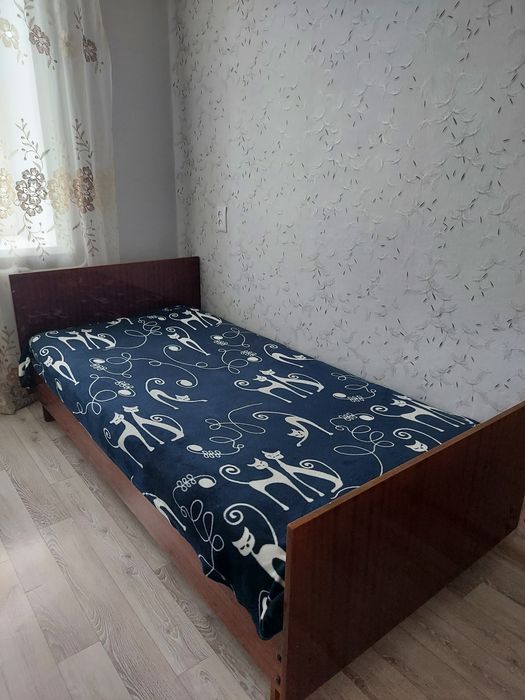 Продам кровать б/у, в хорошем состояние!