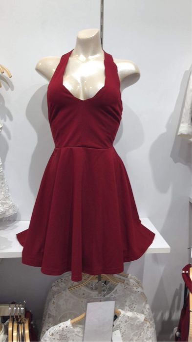 Тъмно червена рокля / Бордо