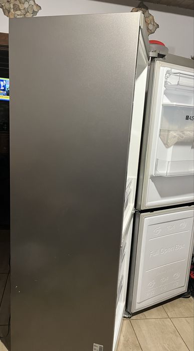 Vând frigider Samsung