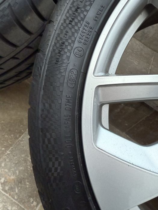 Anvelope vara 265/40/20