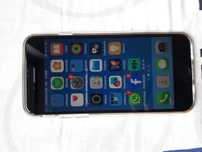 Iphone  se 2020 functional aspect nota 10,culoarea alb incarcator orig