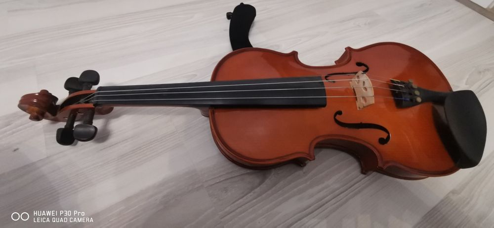 Vând dau schimb vioara