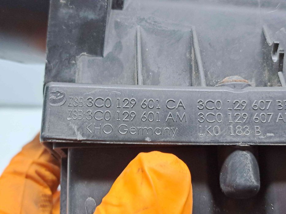 Carcasa filtru aer Volkswagen Golf 5 Plus (5M1) [Fabr 2005-2008] 3C012