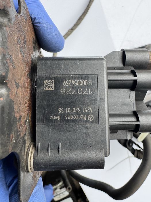 Compresor perne Mercedes cod: 2123200404 GARANTIE