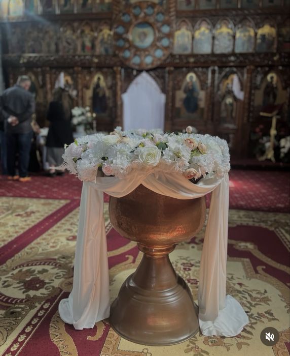 Decor evenimente photocorner / arcada baloane / aranjamente /marturii