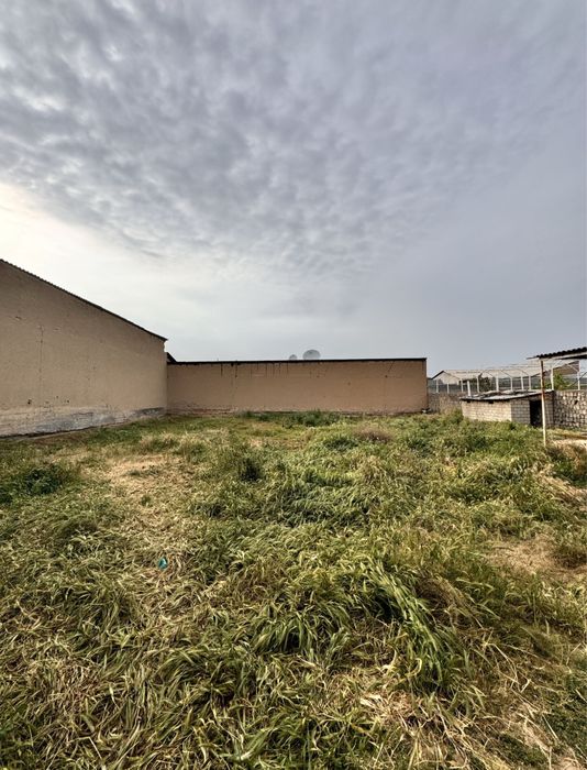 Назарбек Харакат 4,35-сотихлик йер Масчитни оркасида