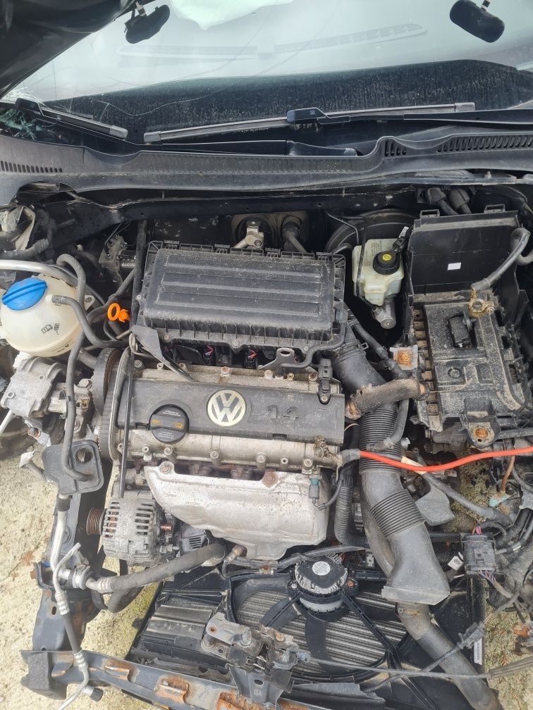 Dezmembrez Vw Golf 6 1.4 benzina